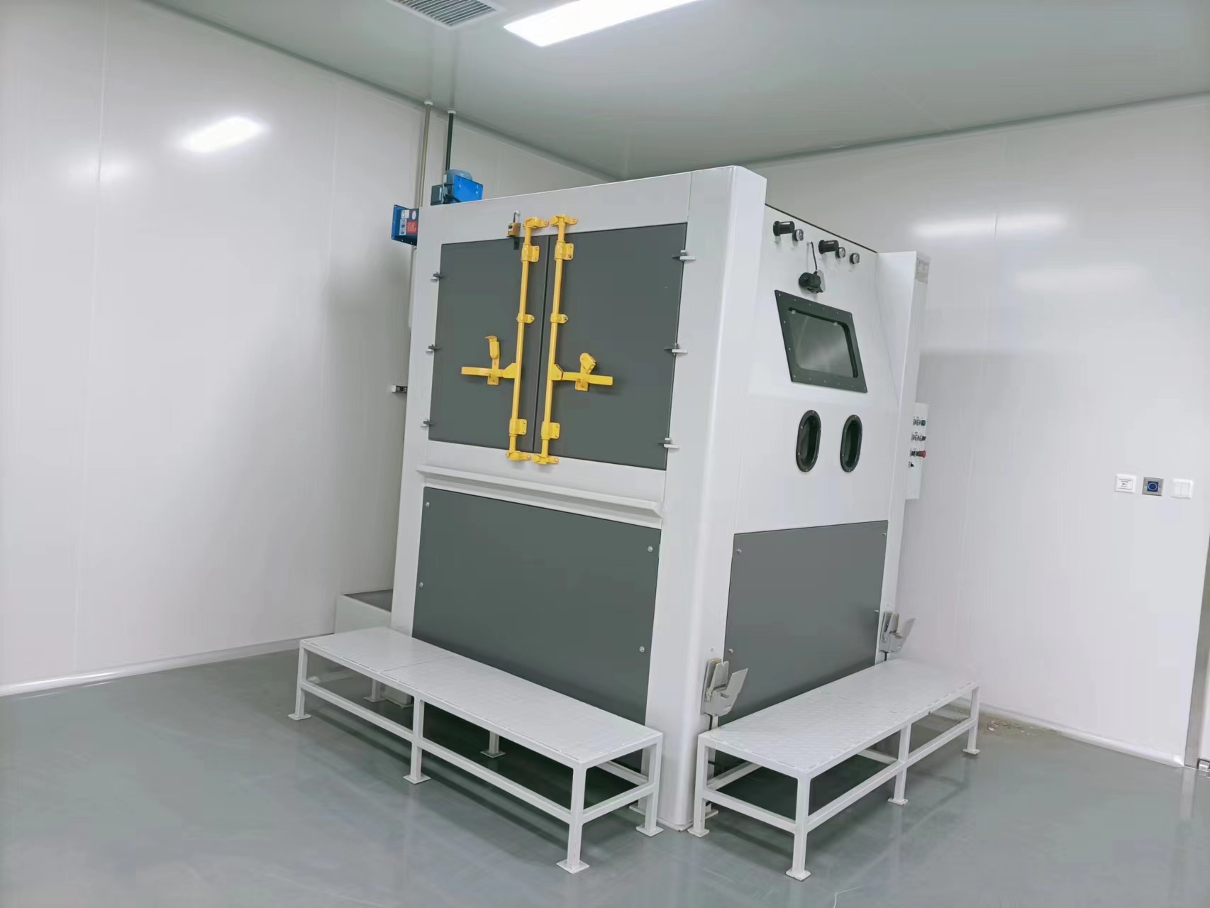 1733381263957465.jpg 液体宜宾手动喷砂机.jpg